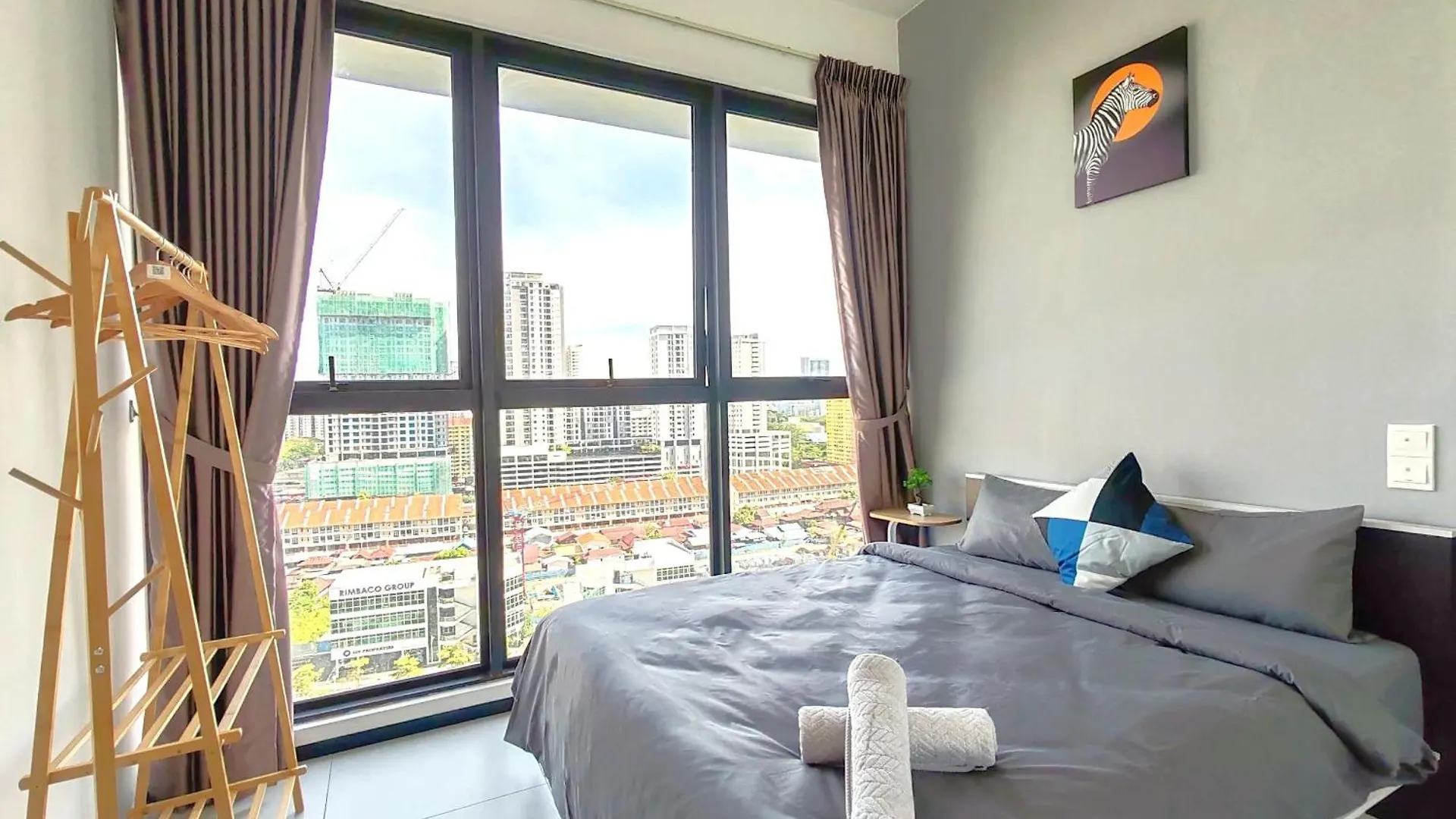 Softgrey 2 Rooms Apartment, 4 Plus 2 Pax At Urban Suites Jelutong