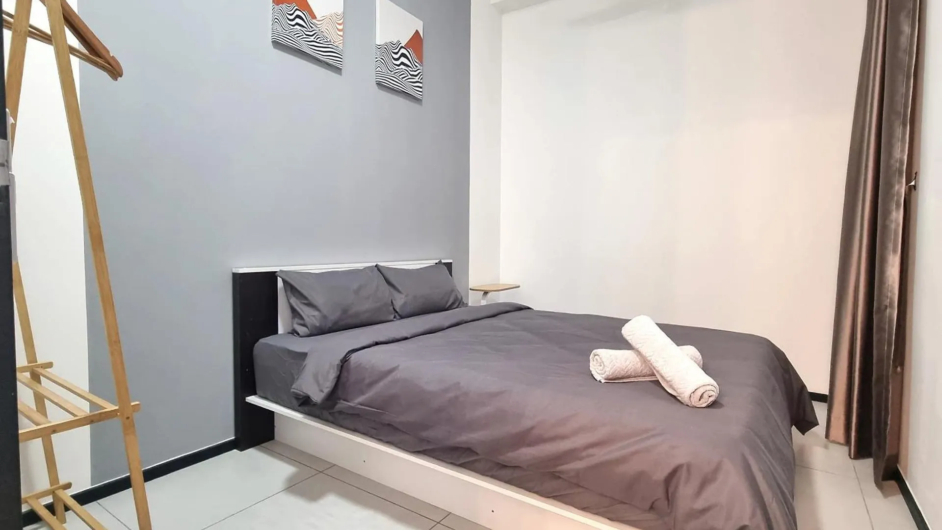 Softgrey 2 Rooms Apartment, 4 Plus 2 Pax At Urban Suites Jelutong Apartment